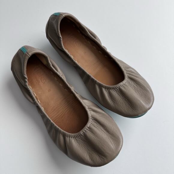 Tieks by Gavrieli Ballet Flats Womens Leather Taupe Size 8 Foldable Comfort - Picture 1 of 11